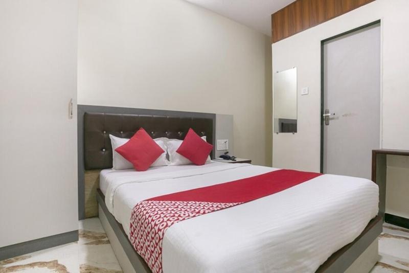 Mayuri Residency Hotel Attibele Buitenkant foto